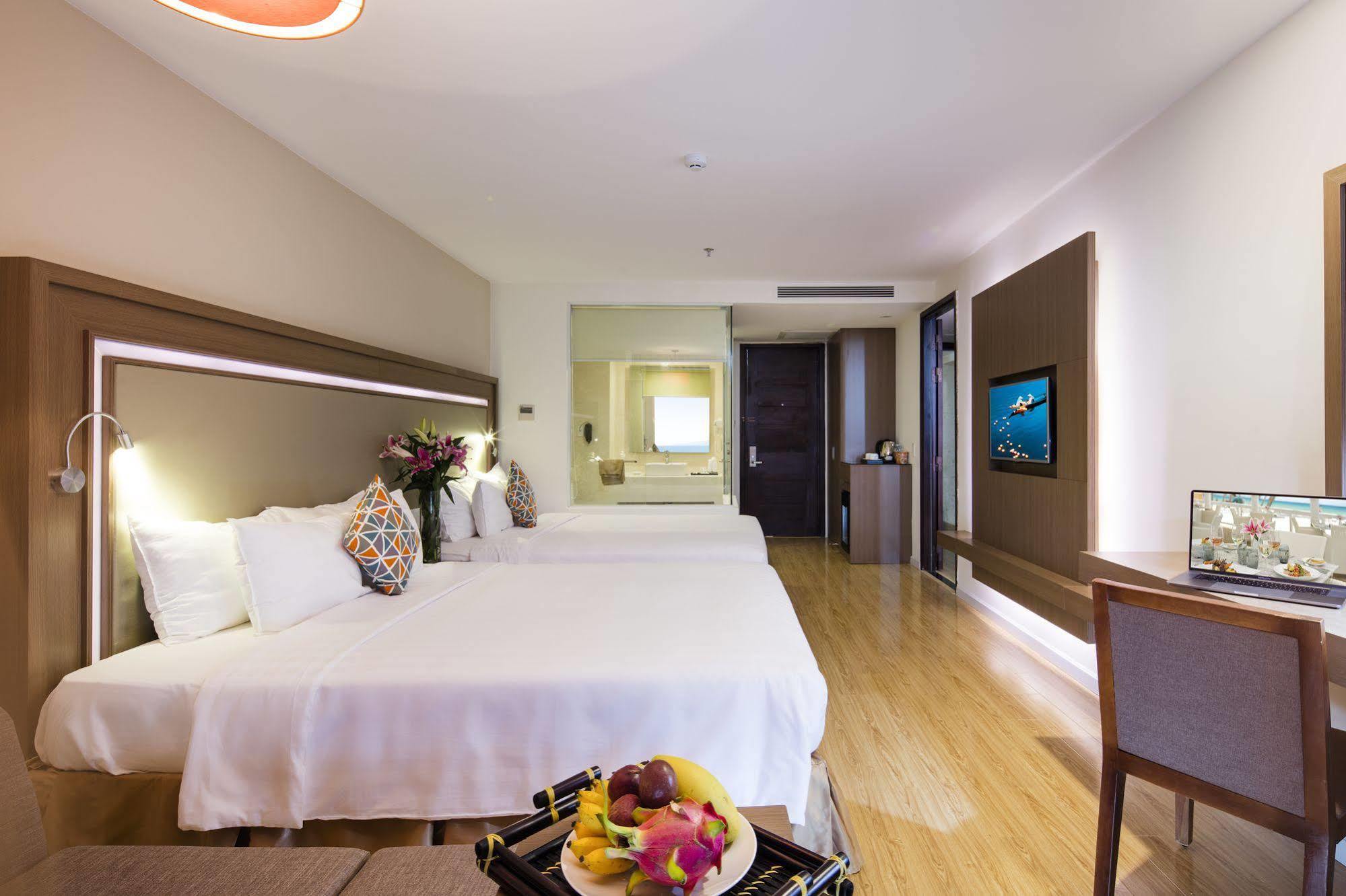 King Town Grand Hotel & Wedding Center Nha Trang Exterior foto